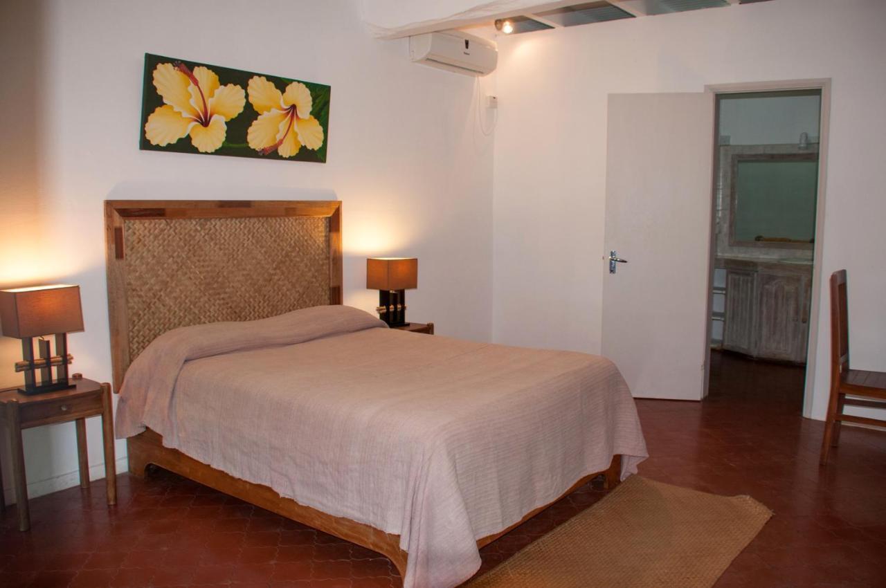 Chantauvent Guest House Blue Bay Exterior photo